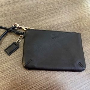 Coach wristlet – Black Color